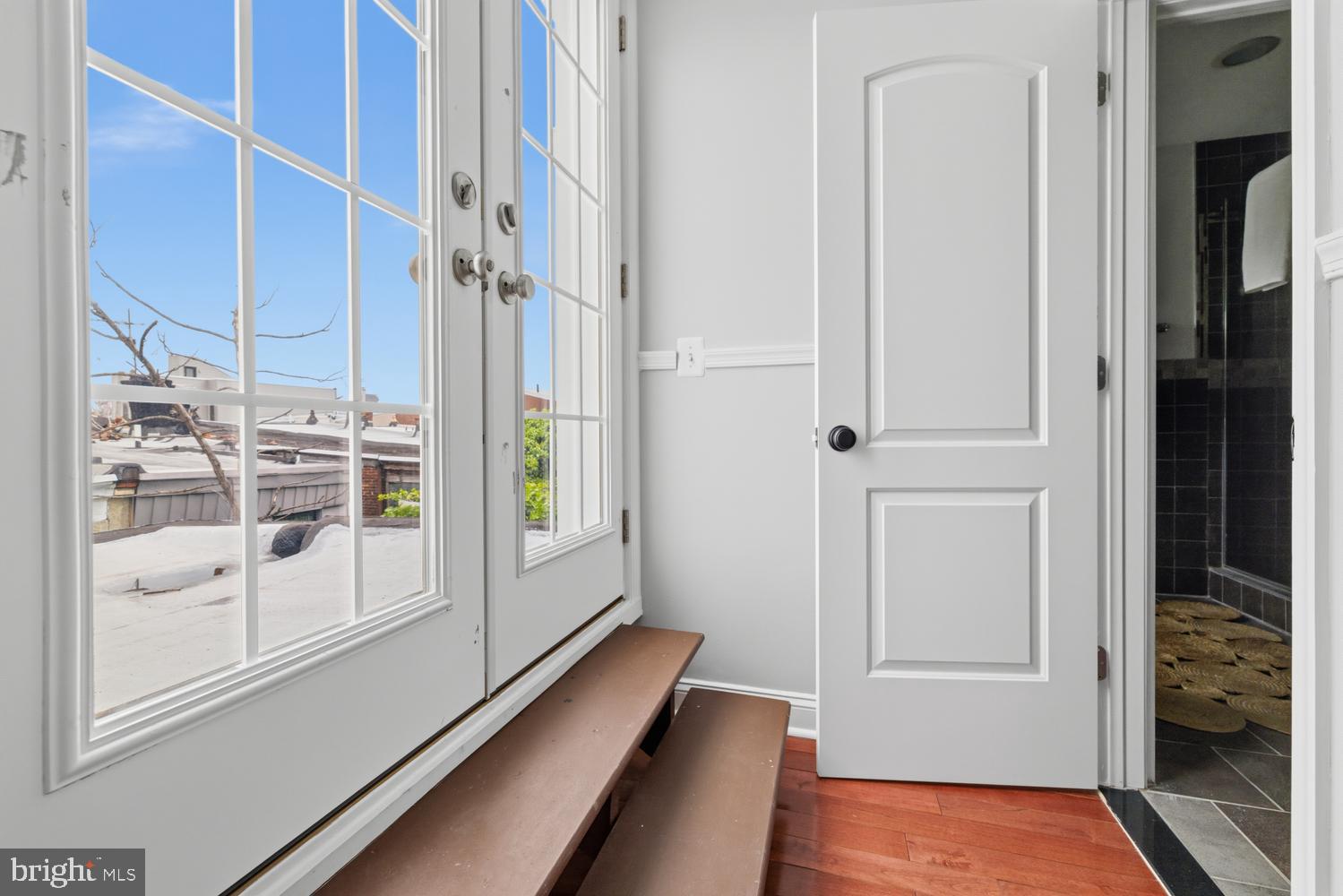POINT BREEZE - Residential
