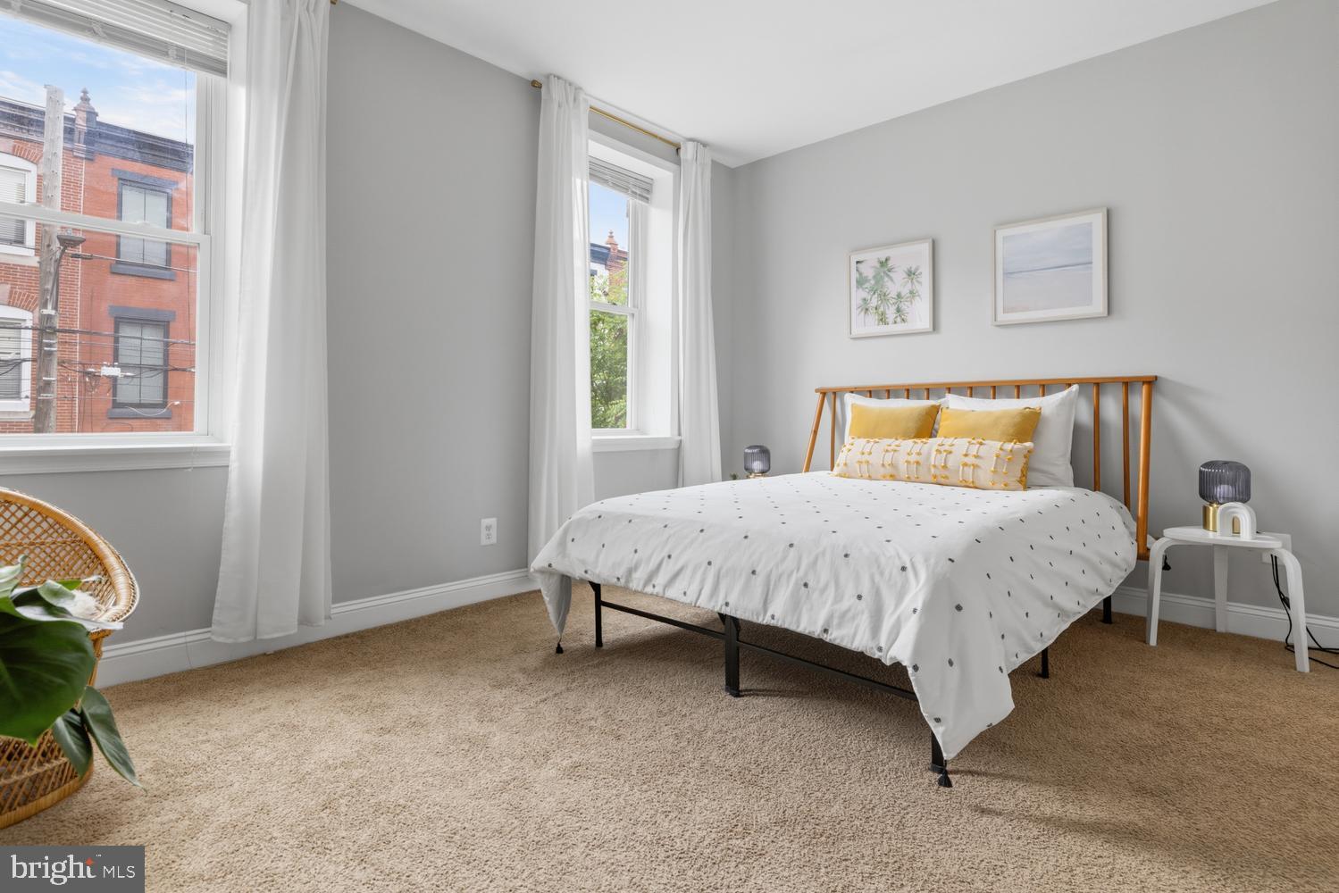 POINT BREEZE - Residential