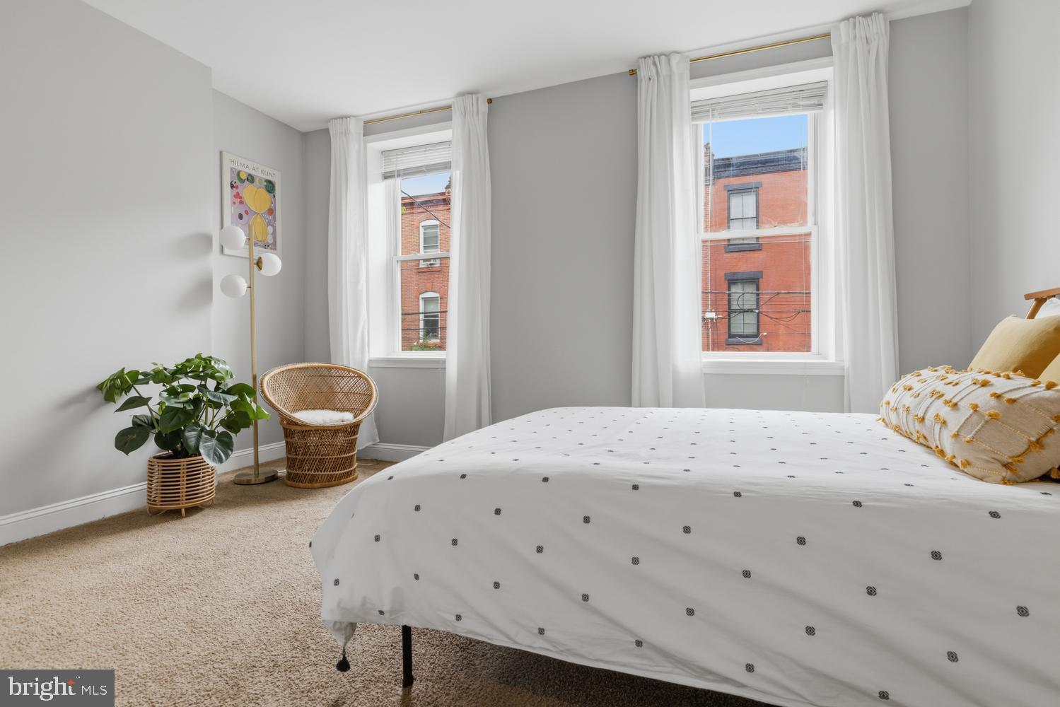 POINT BREEZE - Residential