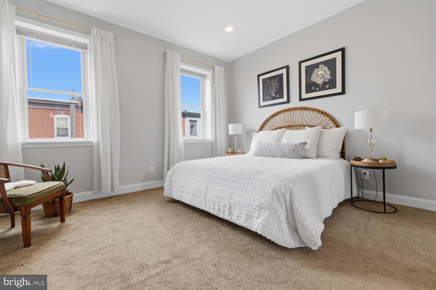 POINT BREEZE - Residential