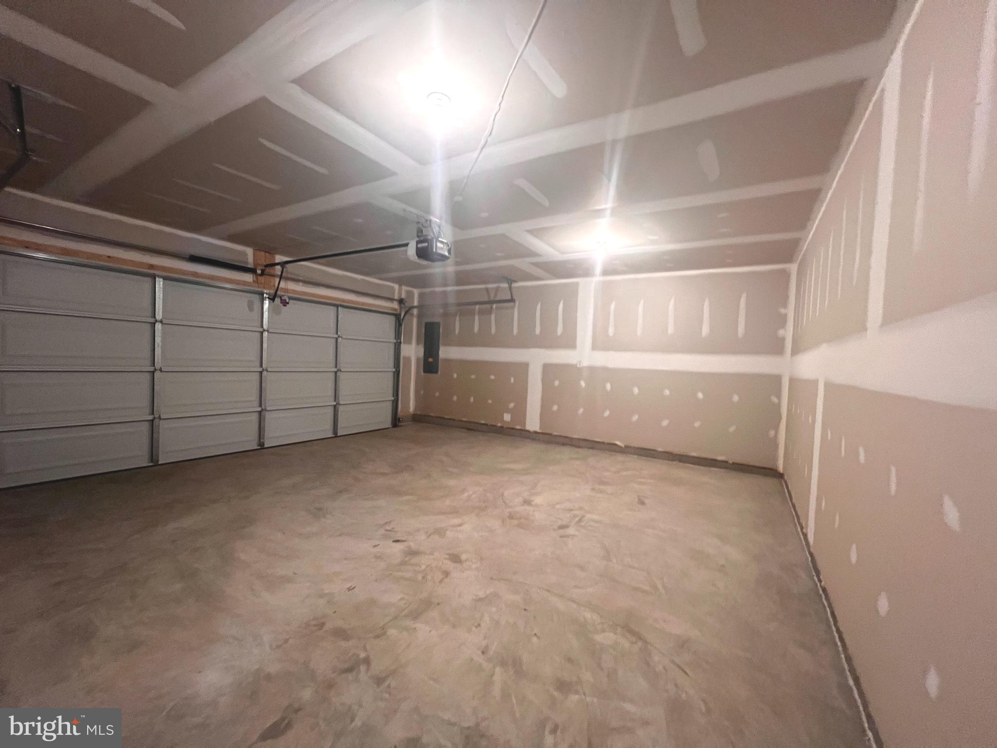 RED HILL - Residential Lease