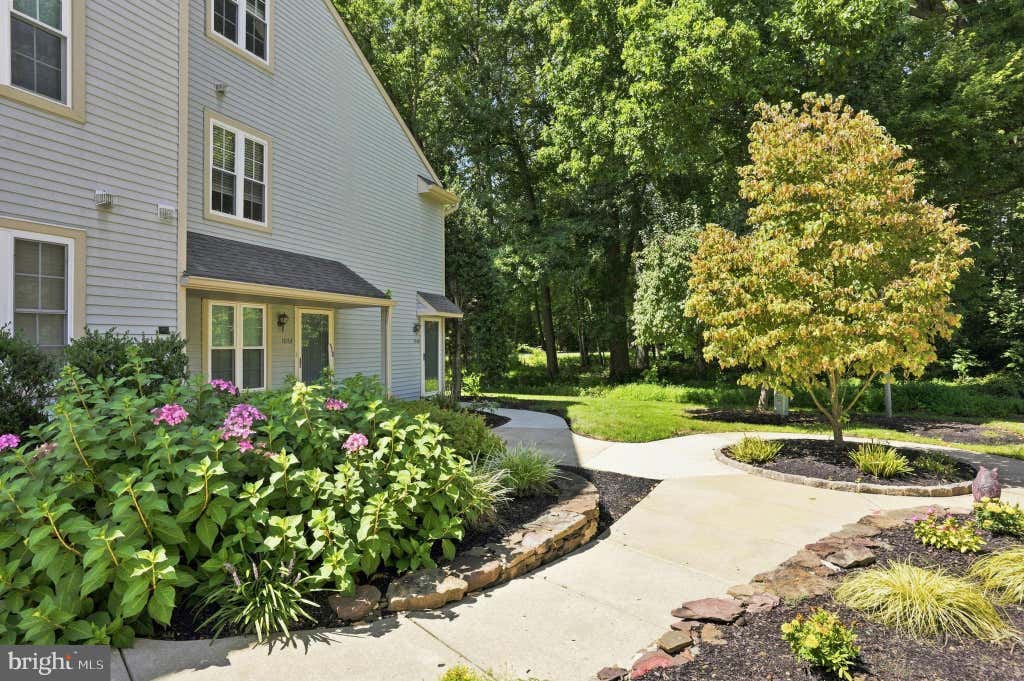 Photo of 106 - B Harwood Court, MOUNT LAUREL, NJ 08054 (MLS # NJBL2119218)