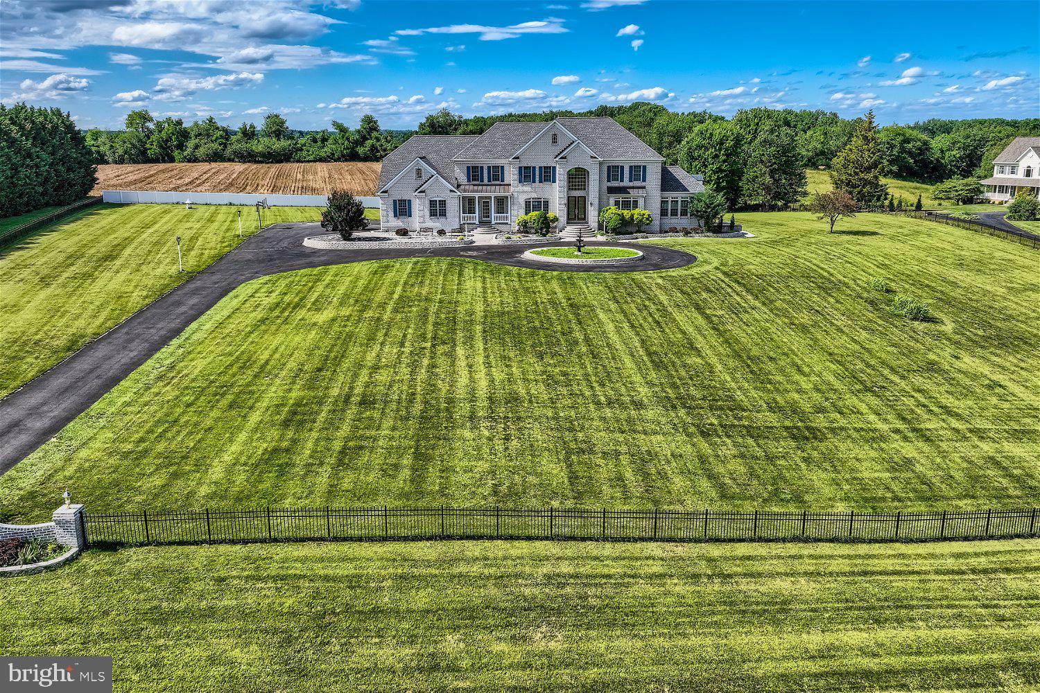 GLENVILLE MANOR - Residential