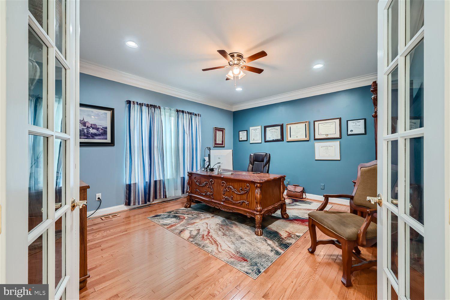 GLENVILLE MANOR - Residential