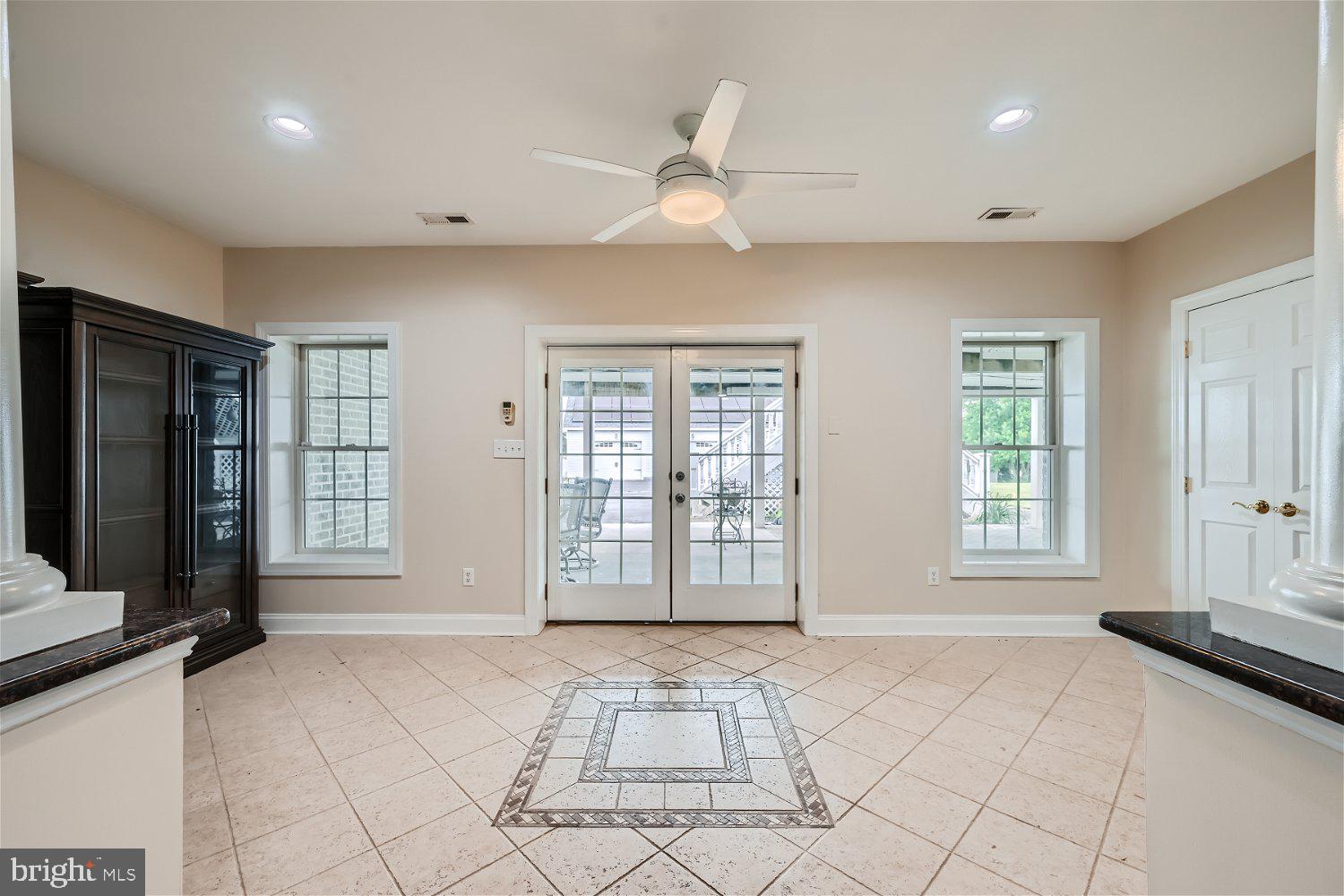 GLENVILLE MANOR - Residential