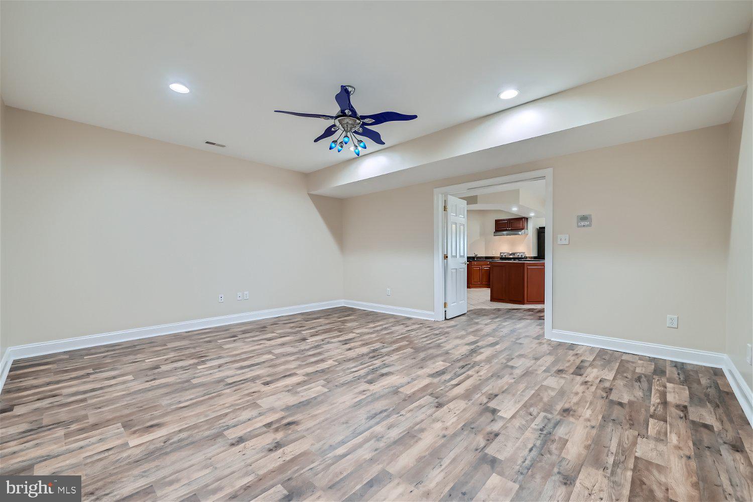 GLENVILLE MANOR - Residential