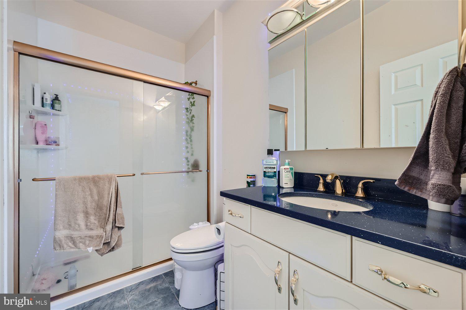 GLENVILLE MANOR - Residential