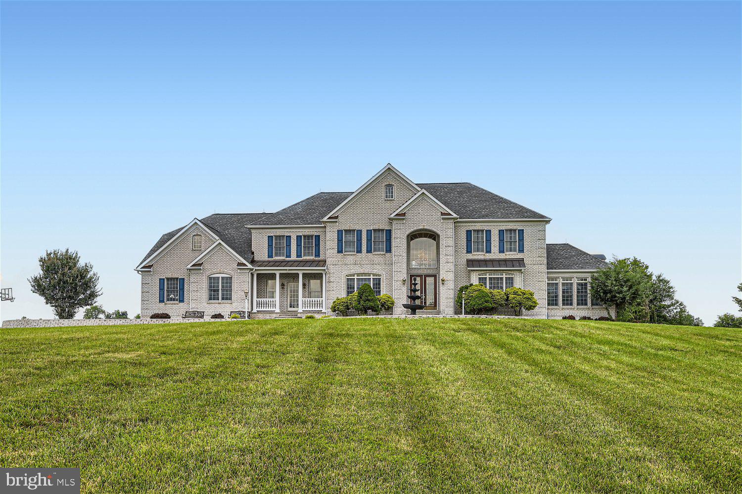 GLENVILLE MANOR - Residential