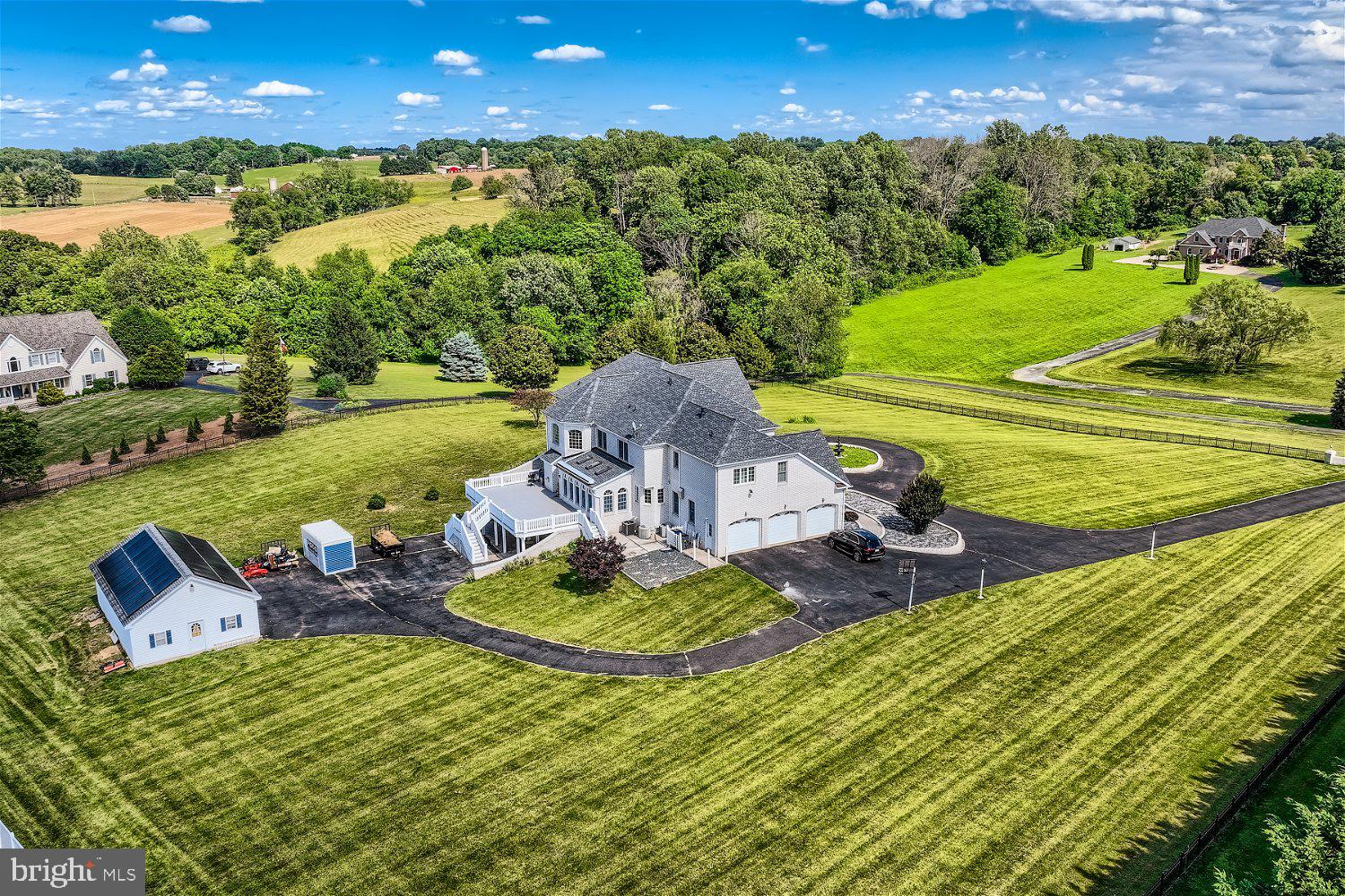 GLENVILLE MANOR - Residential