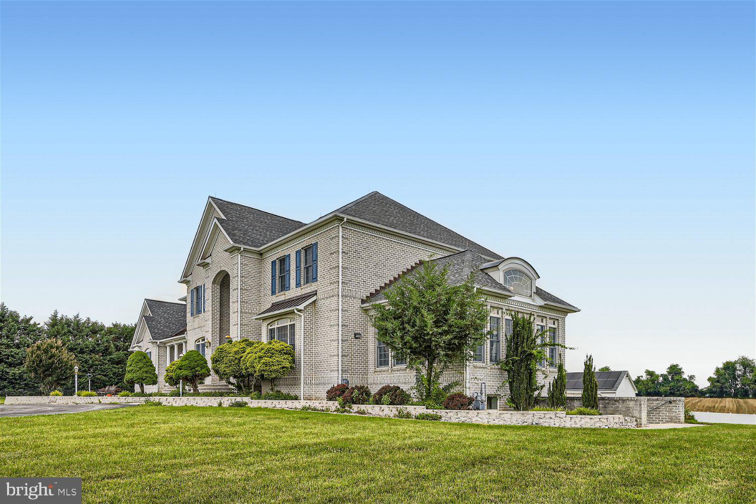 GLENVILLE MANOR - Residential