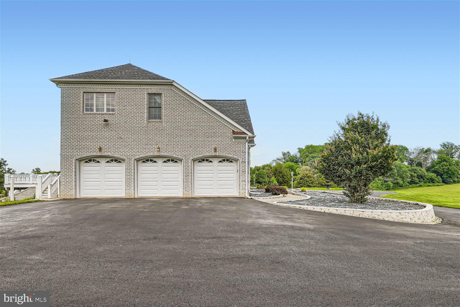 GLENVILLE MANOR - Residential