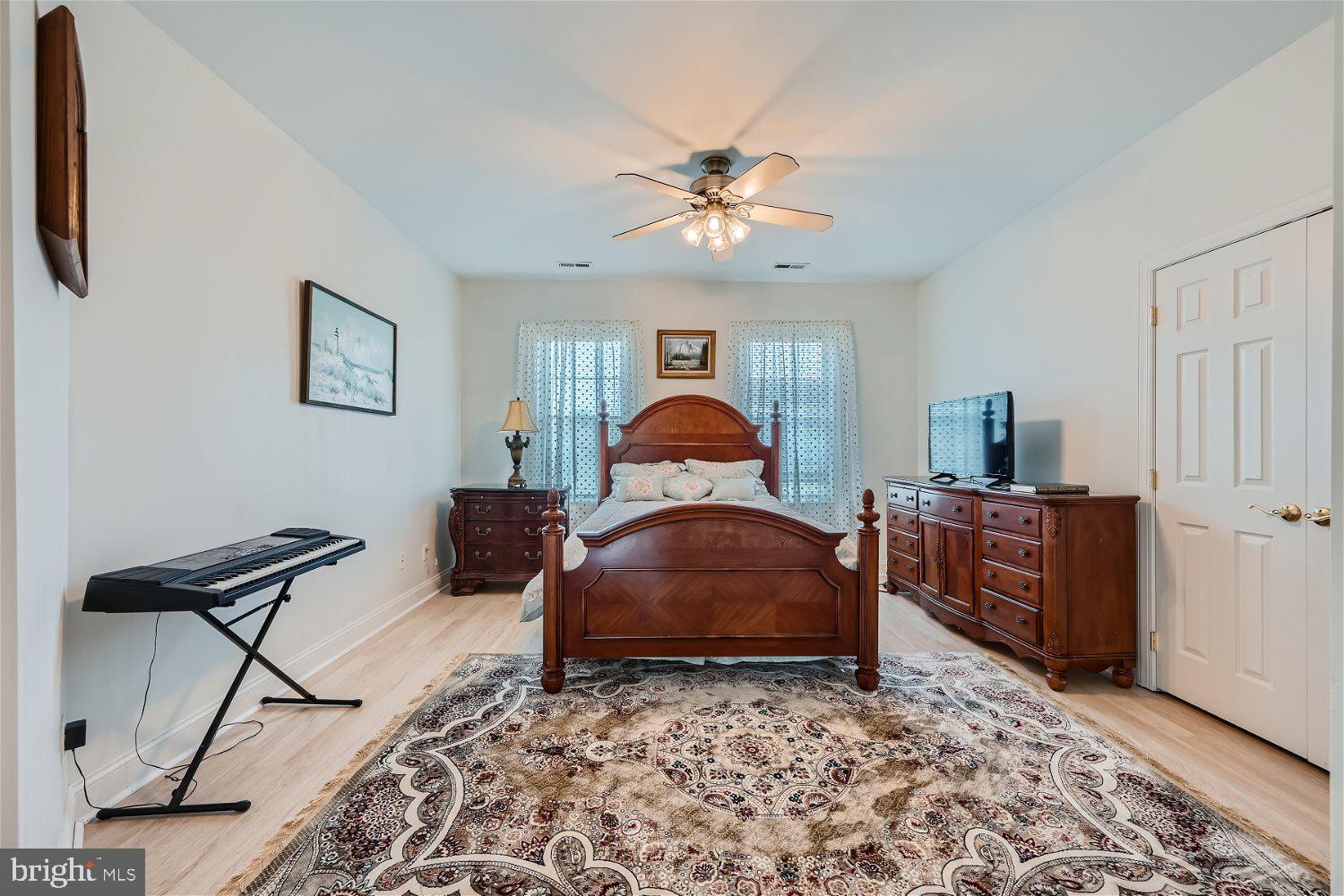 GLENVILLE MANOR - Residential