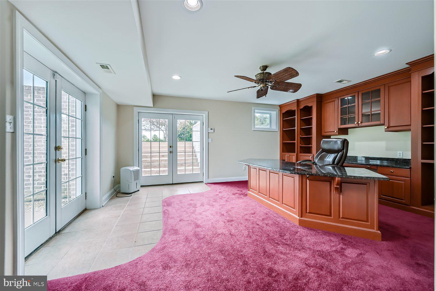 GLENVILLE MANOR - Residential