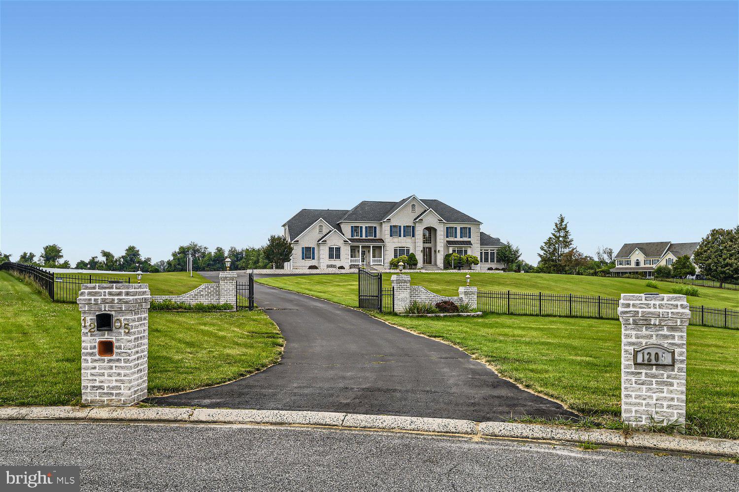 GLENVILLE MANOR - Residential