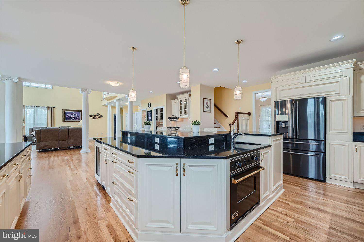 GLENVILLE MANOR - Residential