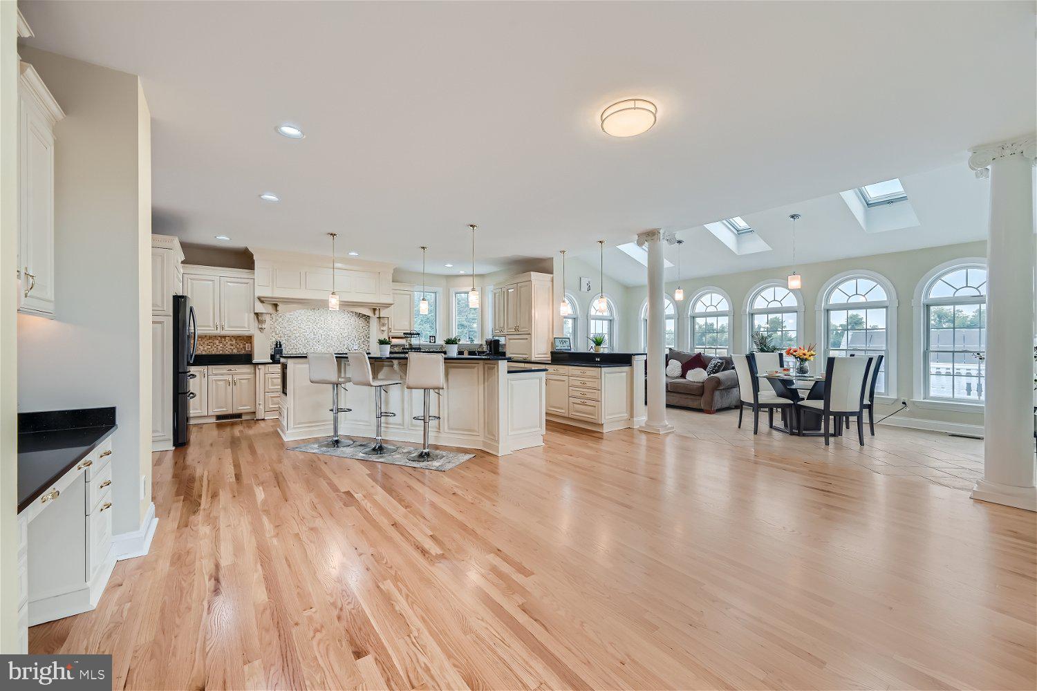 GLENVILLE MANOR - Residential