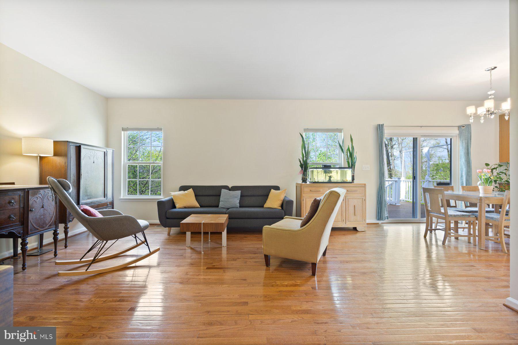 TAYLOR VILLAGE - Residential