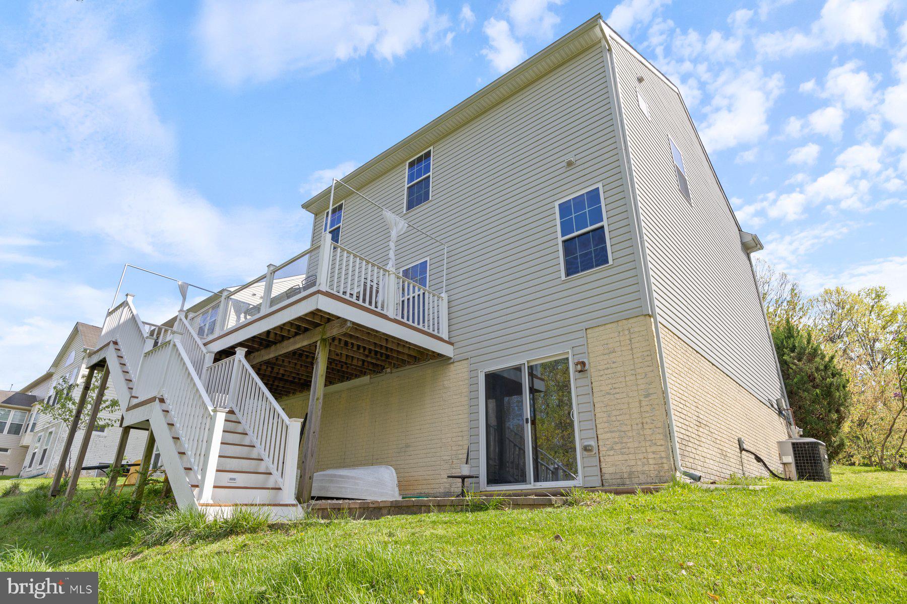 TAYLOR VILLAGE - Residential