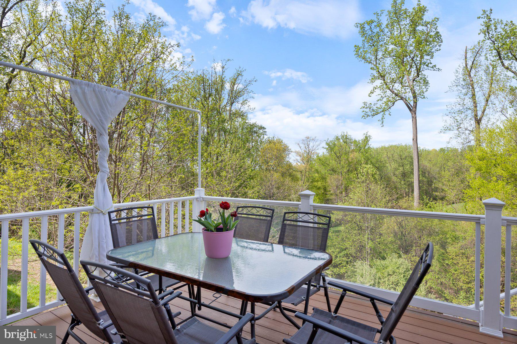 TAYLOR VILLAGE - Residential