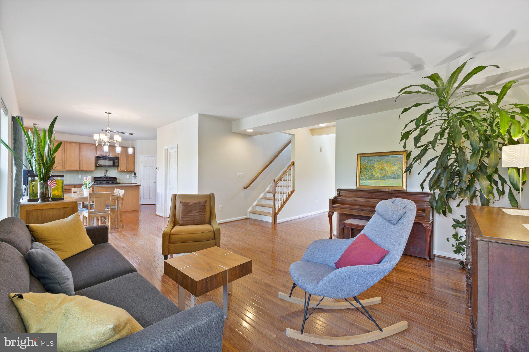 TAYLOR VILLAGE - Residential