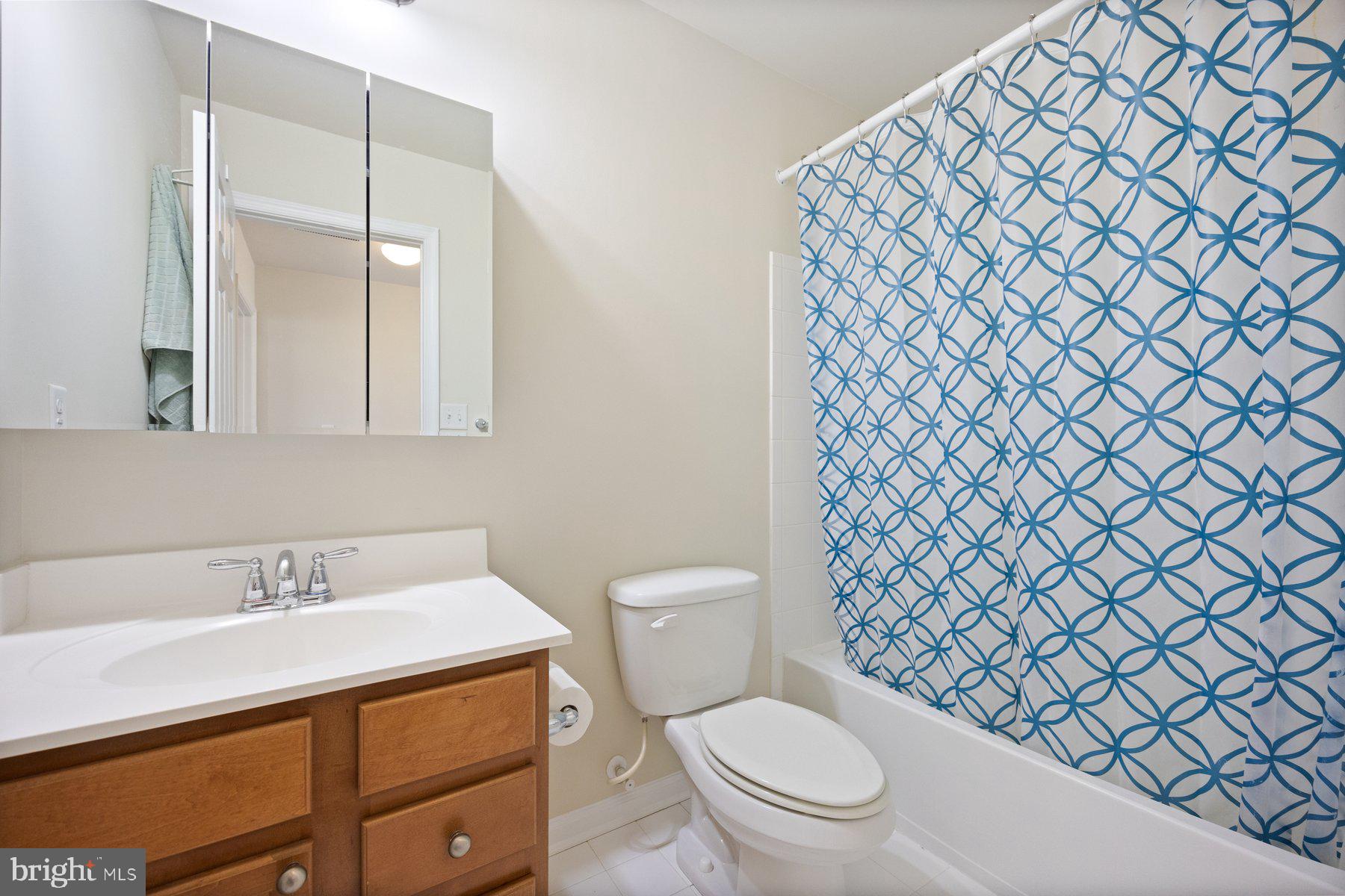 TAYLOR VILLAGE - Residential