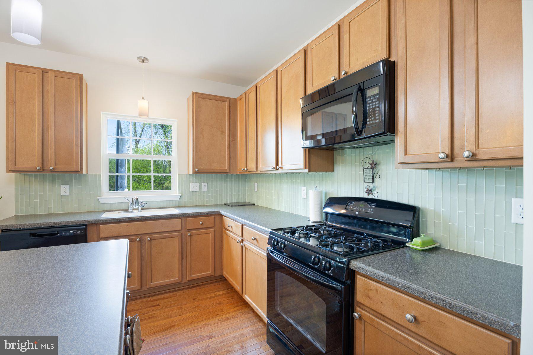 TAYLOR VILLAGE - Residential