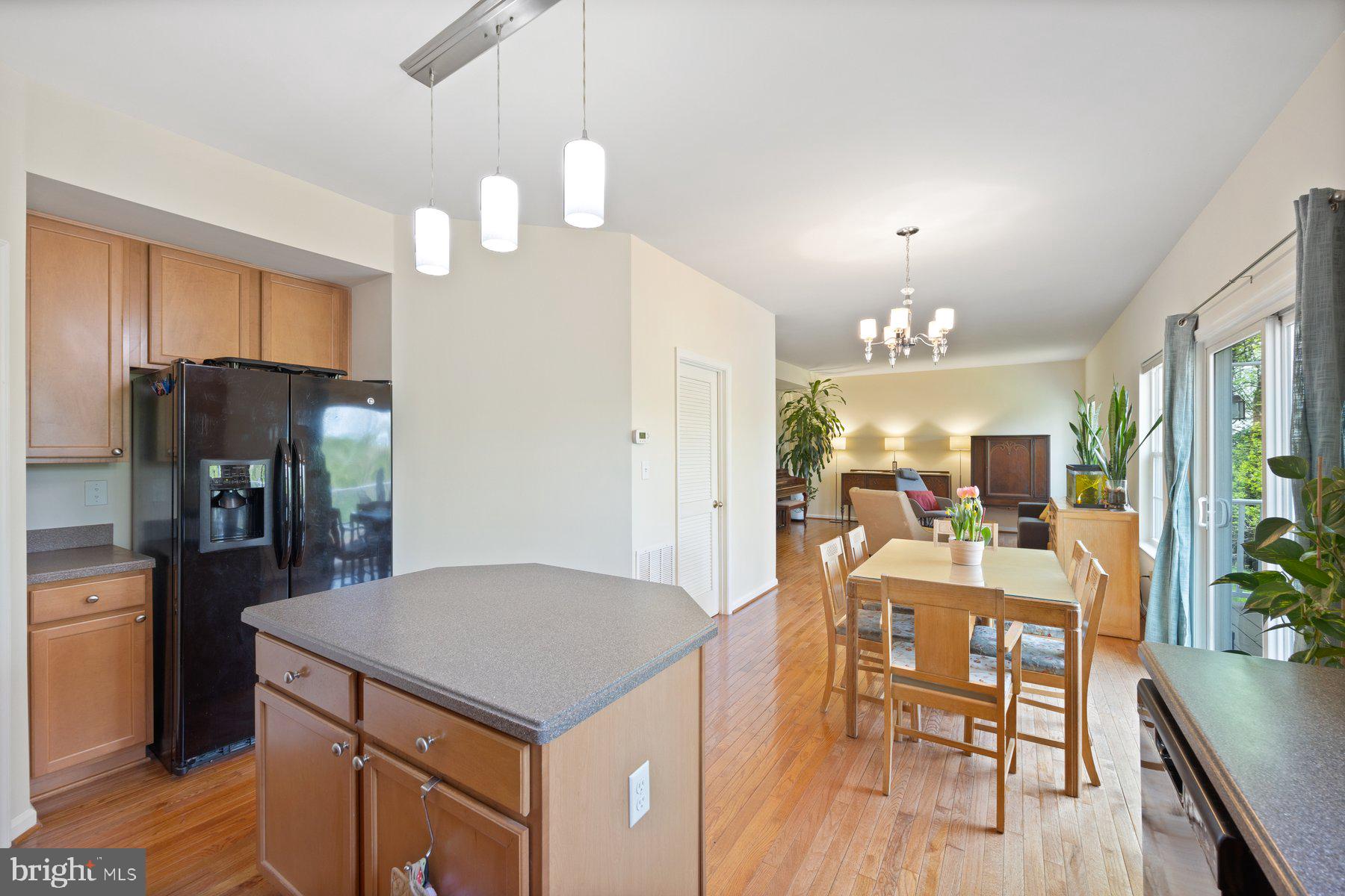 TAYLOR VILLAGE - Residential