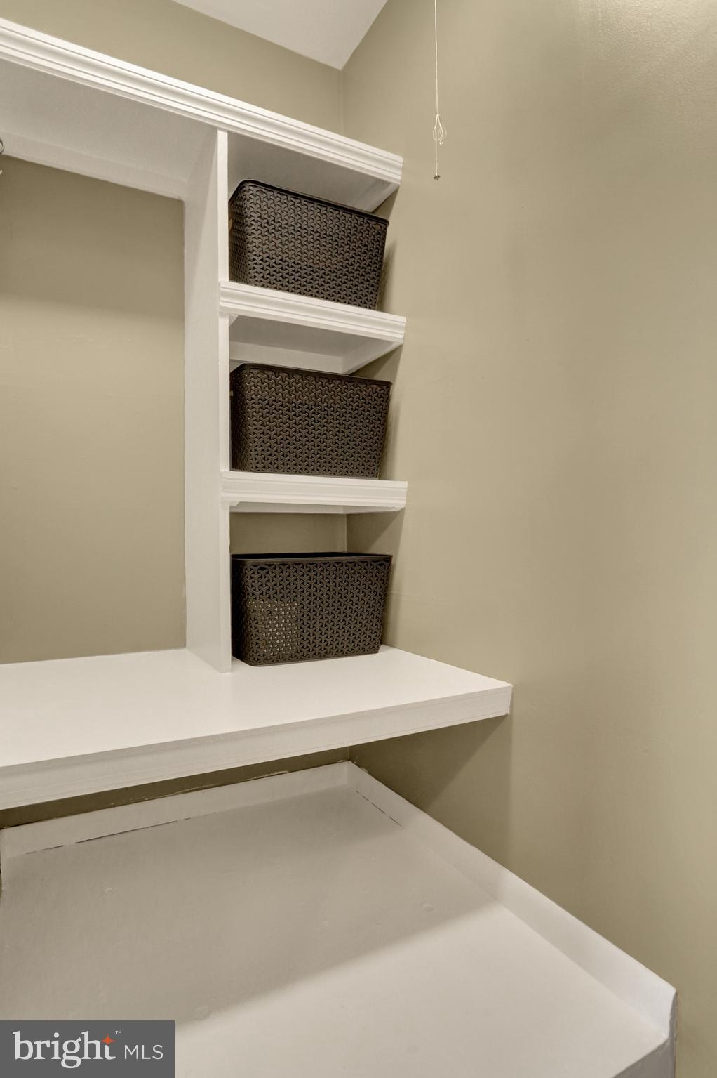 COLONY PARK - Residential