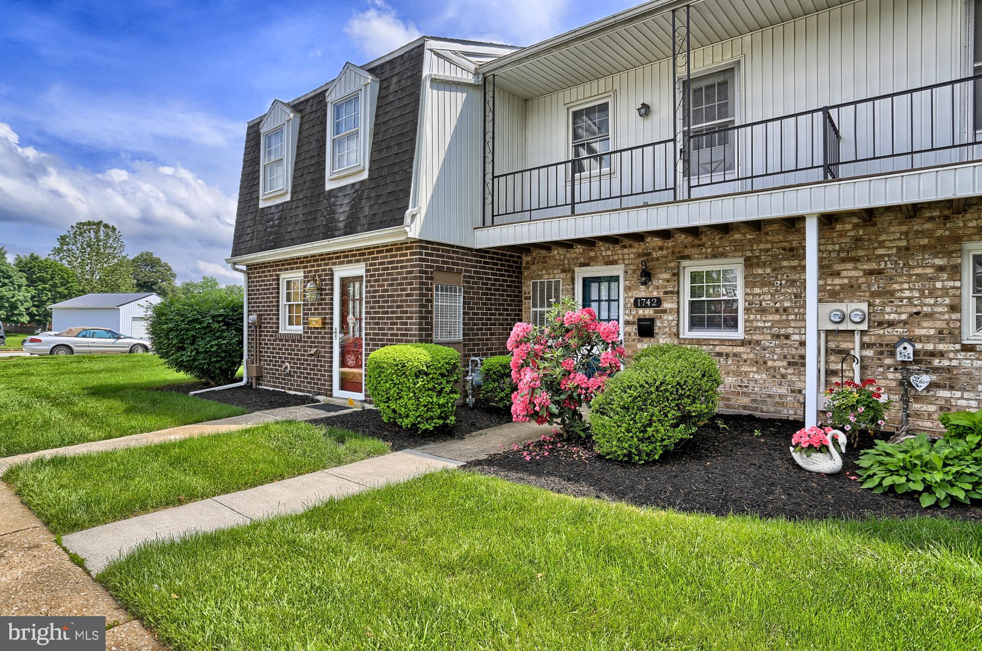 COLONY PARK - Residential