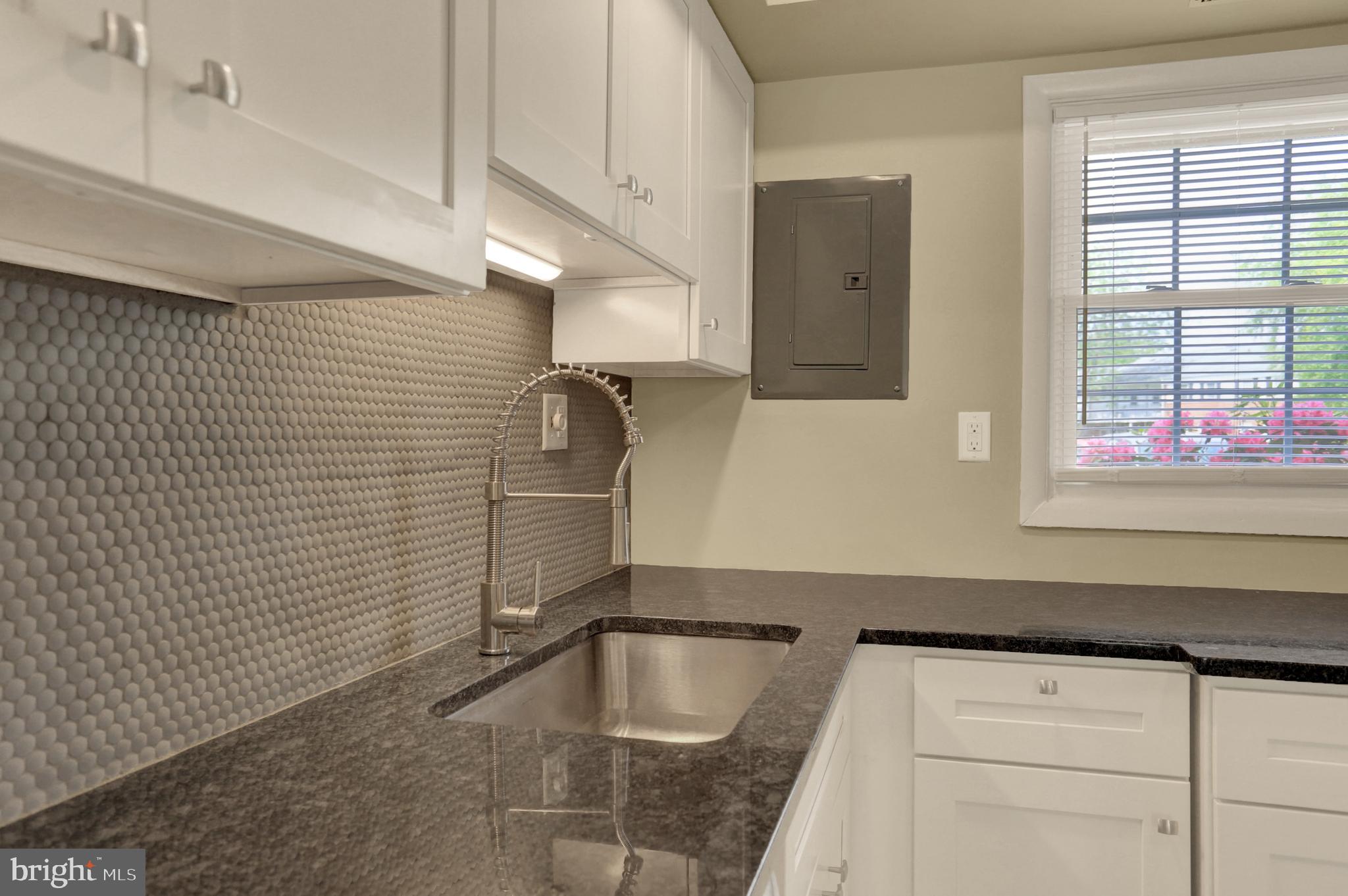 COLONY PARK - Residential