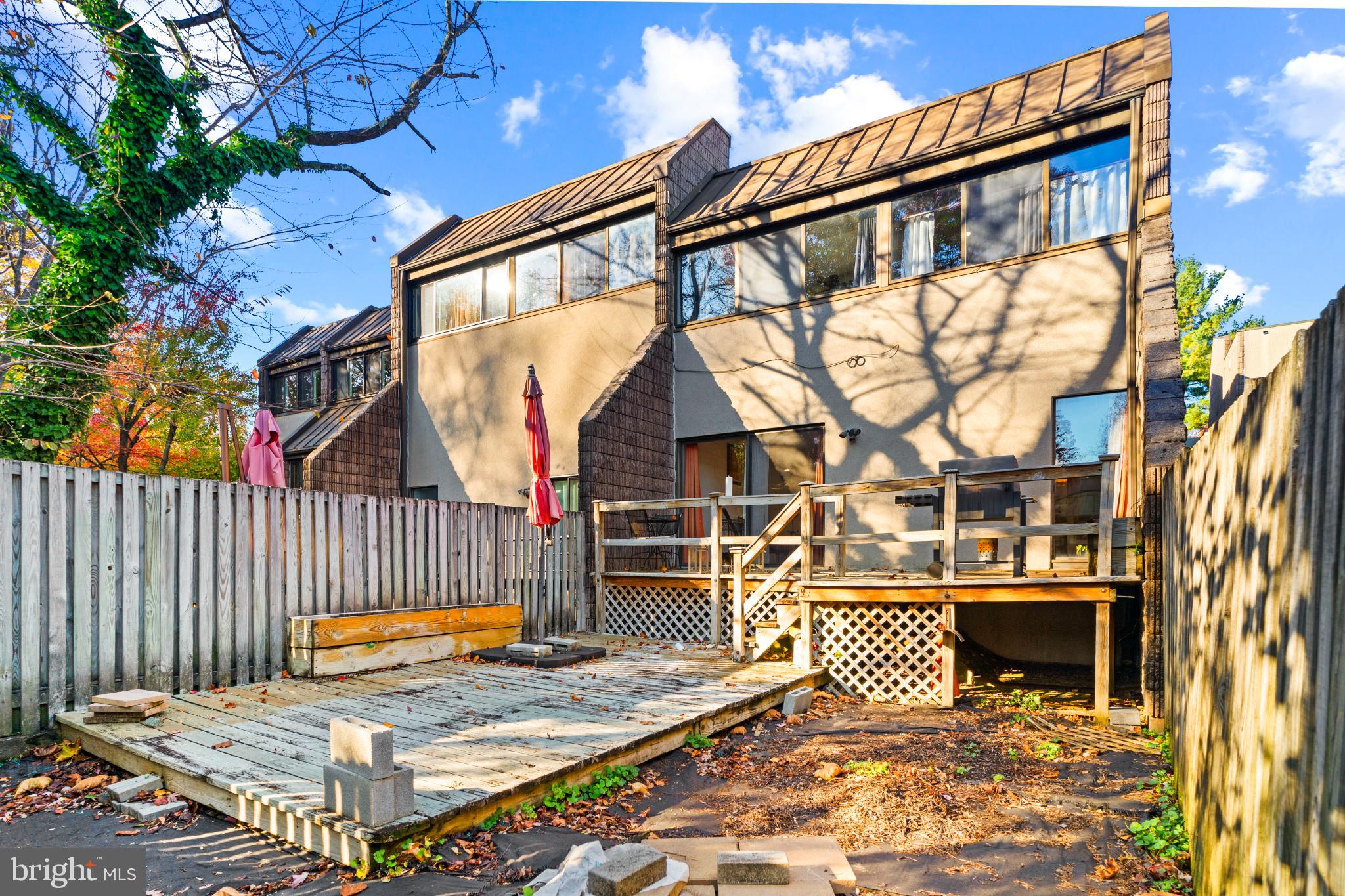 COLD SPRING NEWTOWN - Residential