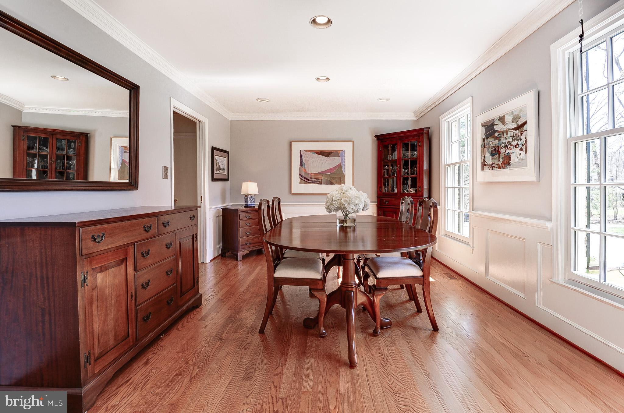 RESTON - Residential