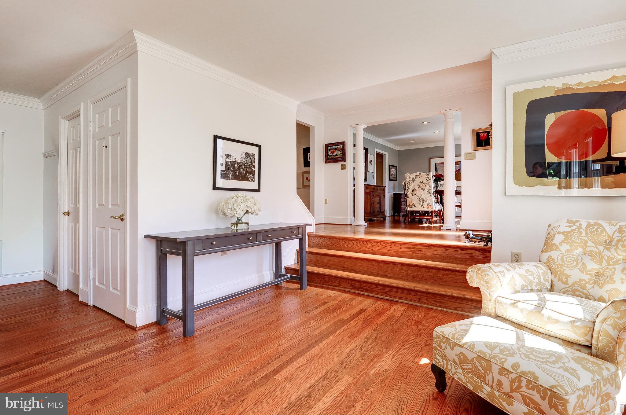 RESTON - Residential