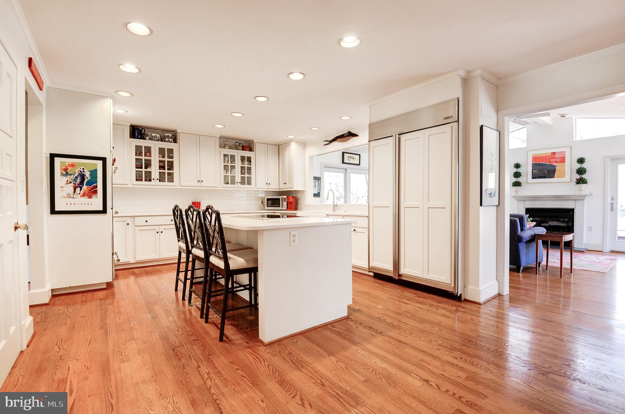 RESTON - Residential