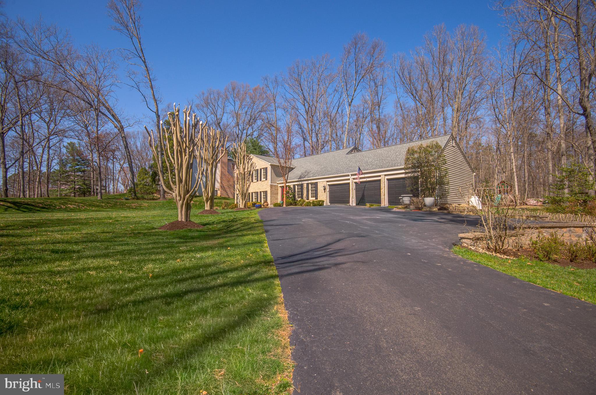 11006 RACCOON RIDGE COURT