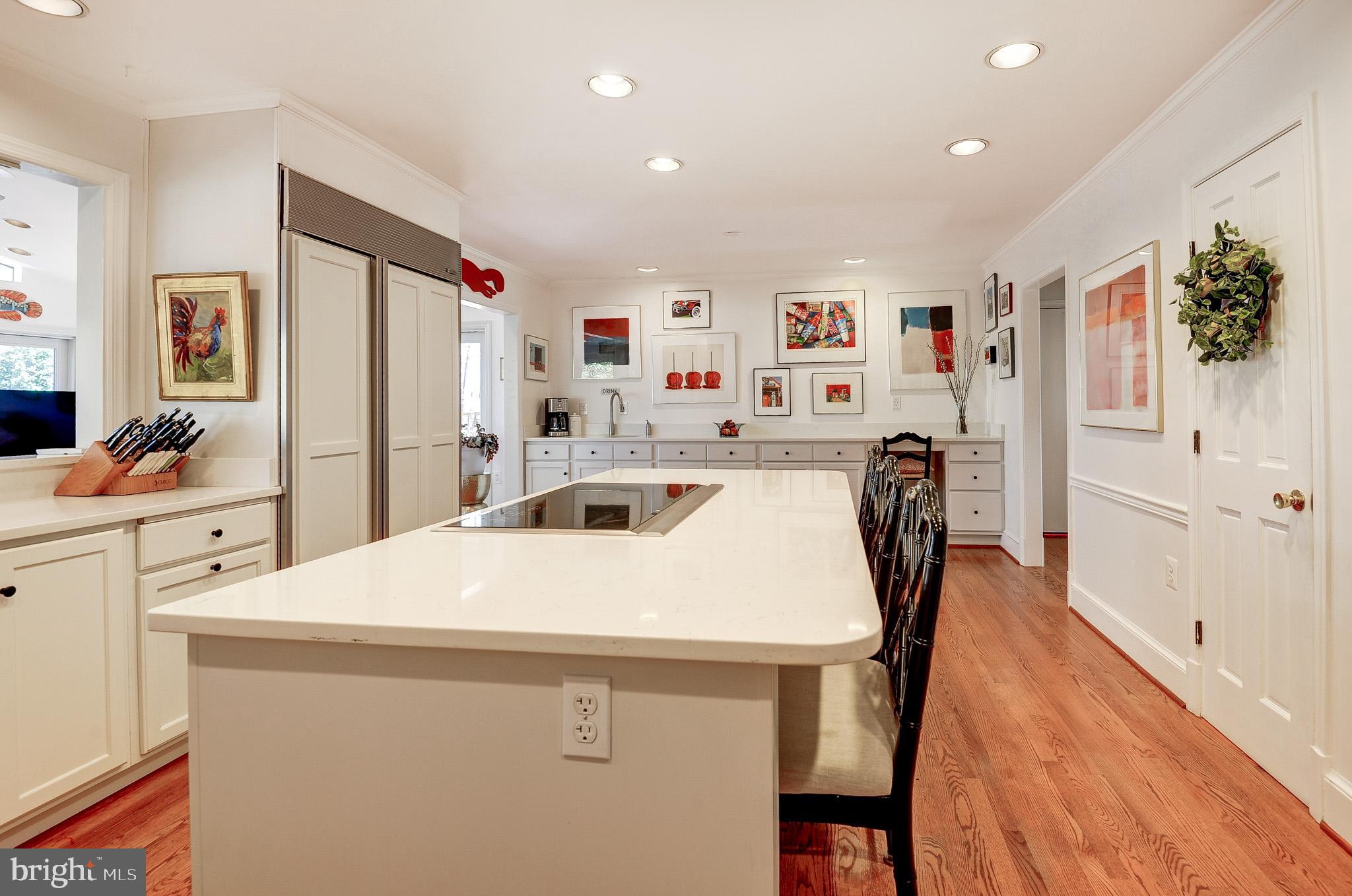 RESTON - Residential