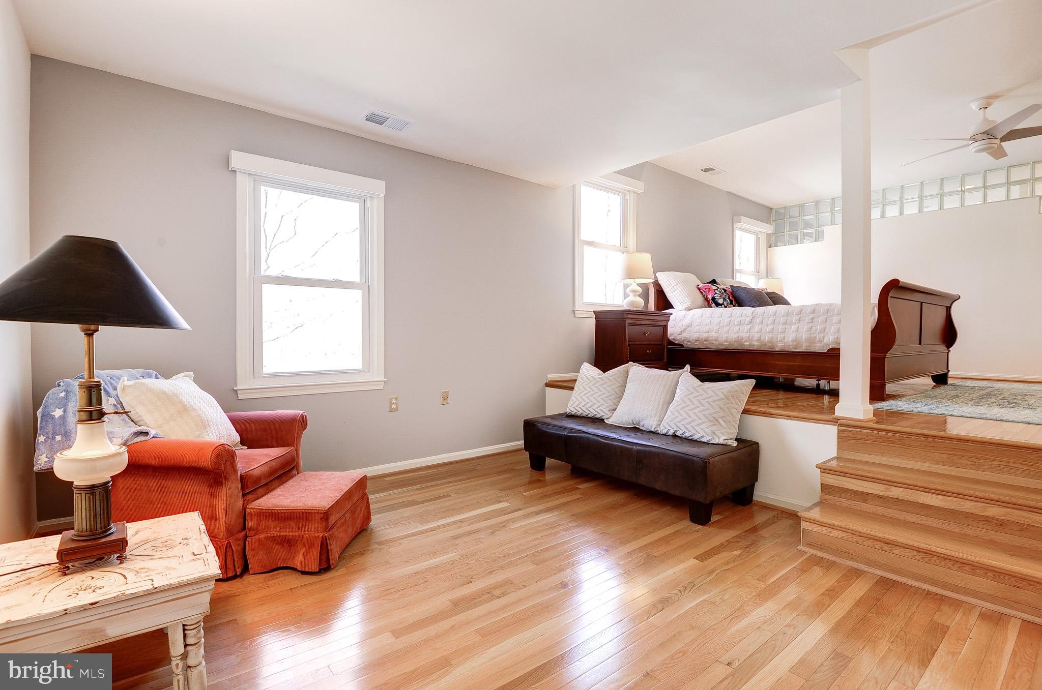 RESTON - Residential