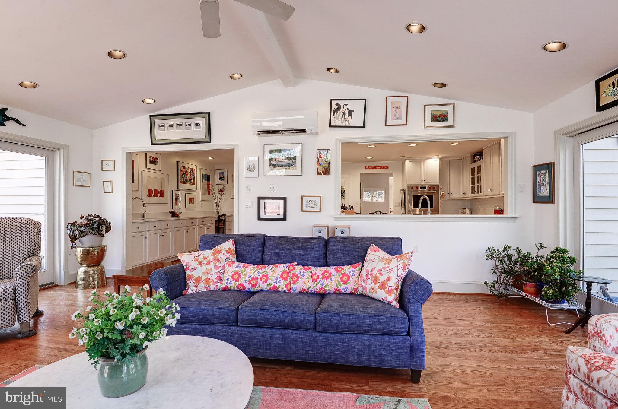 RESTON - Residential