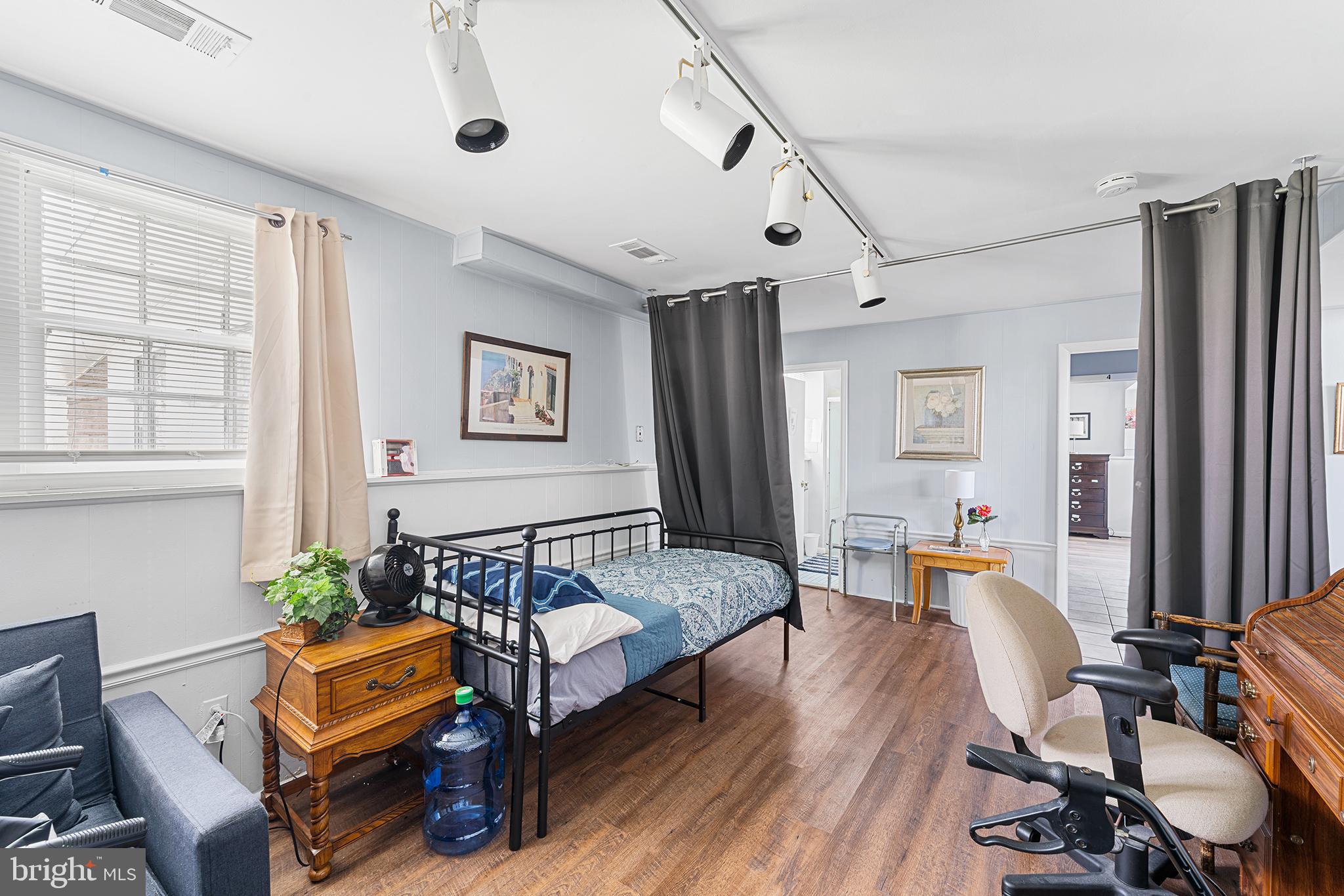 STONEYBROOK - Residential