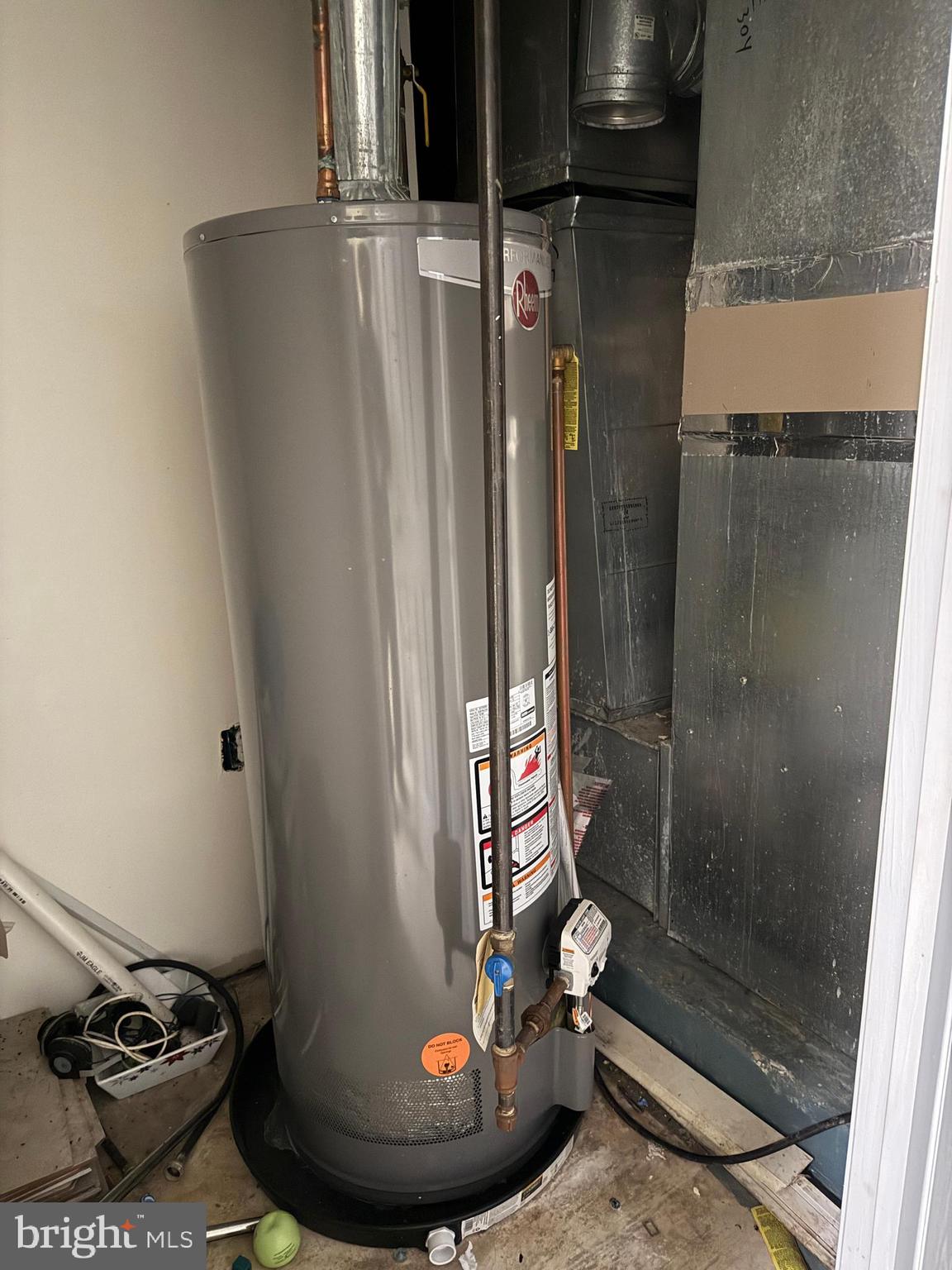 GLENN DALE ESTATES - Residential