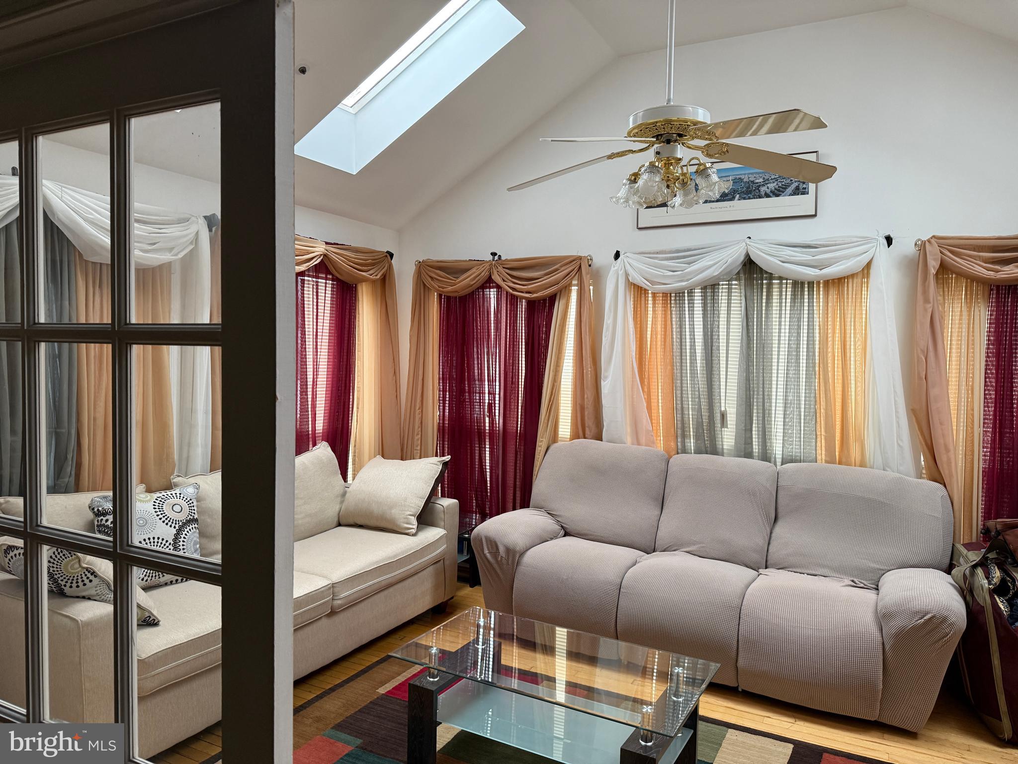 GLENN DALE ESTATES - Residential