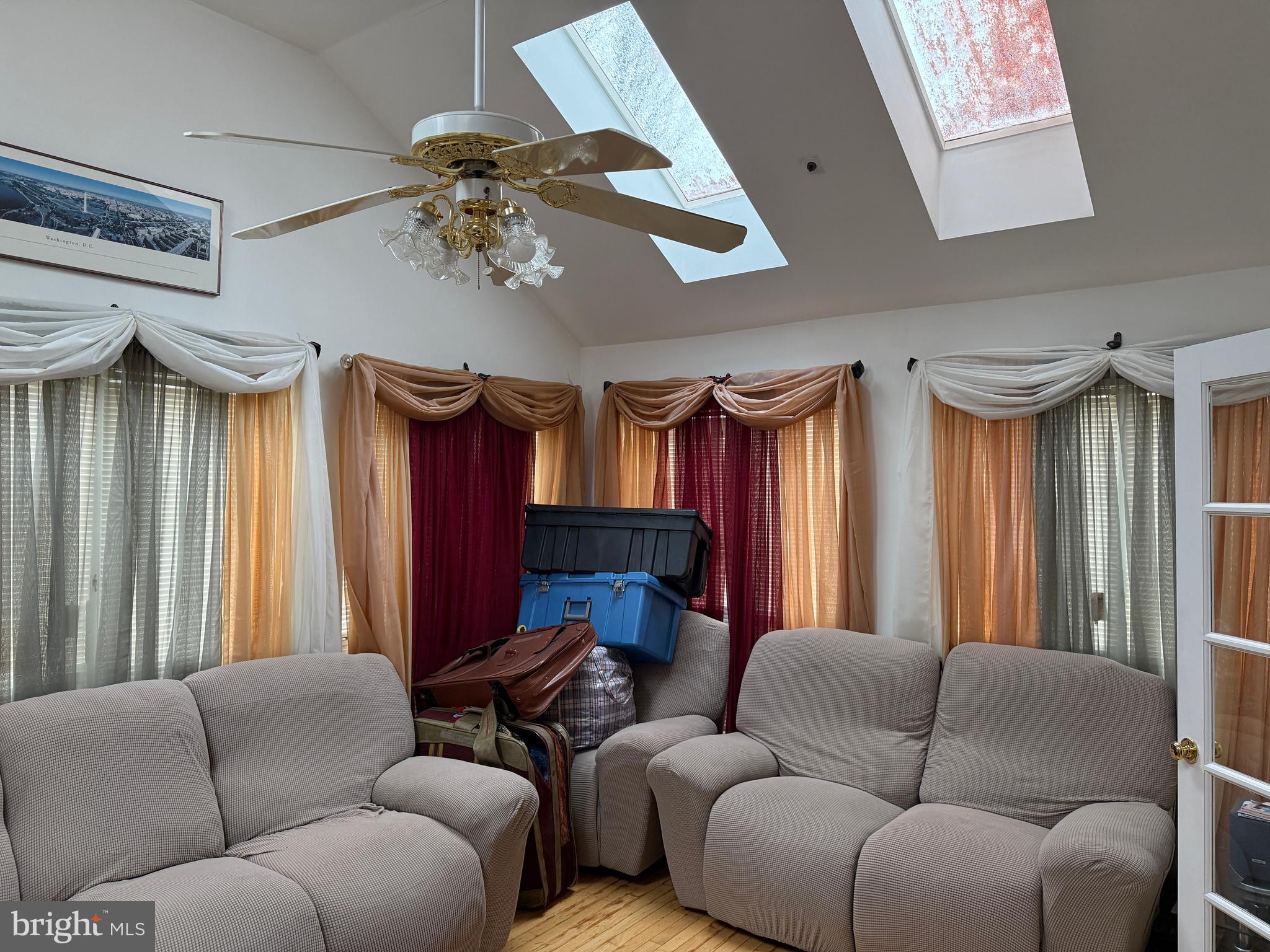 GLENN DALE ESTATES - Residential