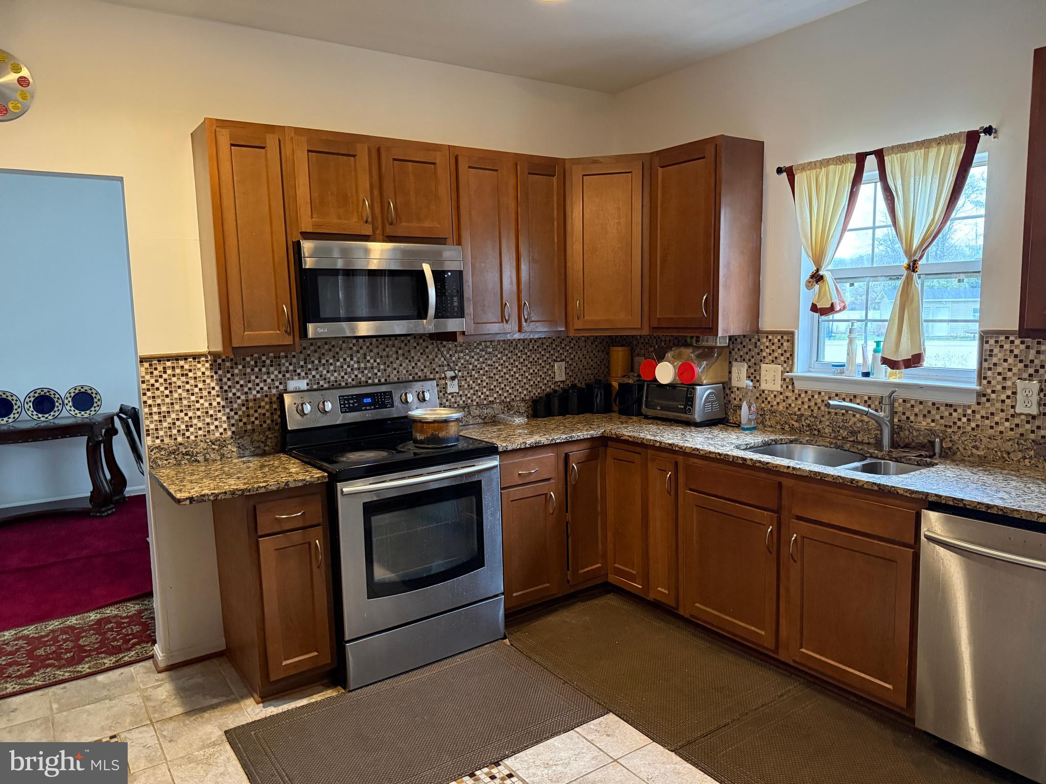 GLENN DALE ESTATES - Residential