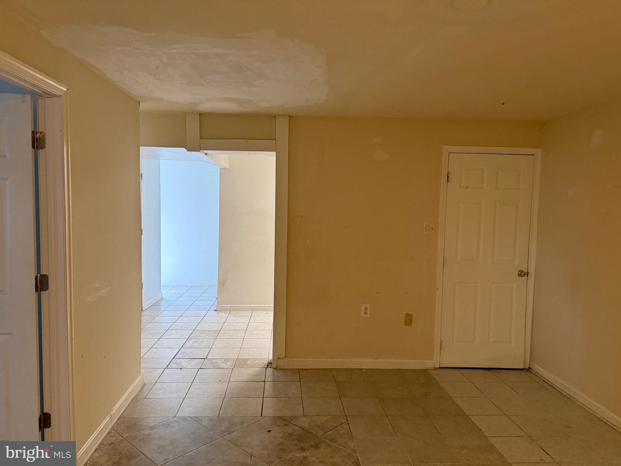 GLENN DALE ESTATES - Residential