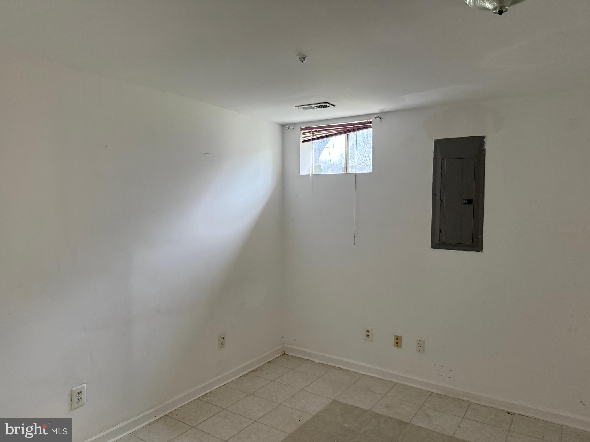 GLENN DALE ESTATES - Residential