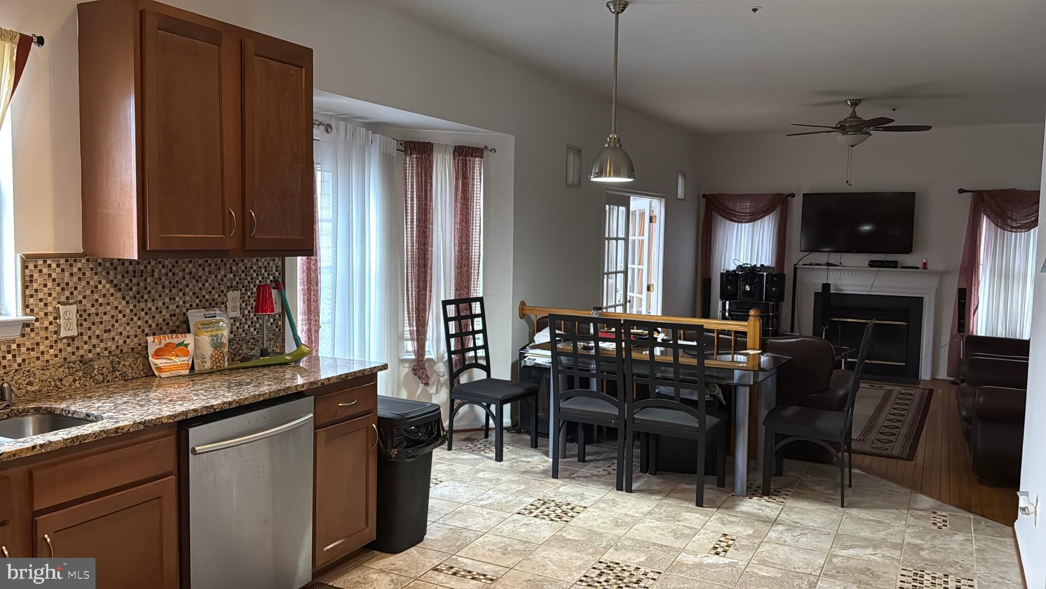 GLENN DALE ESTATES - Residential