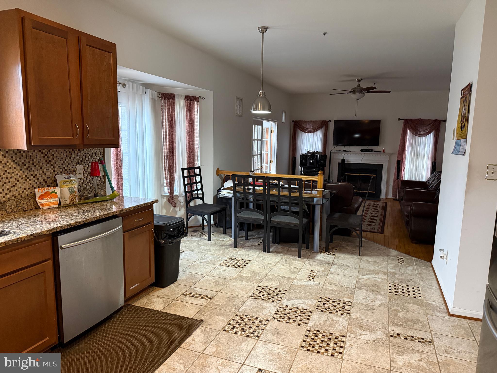 GLENN DALE ESTATES - Residential