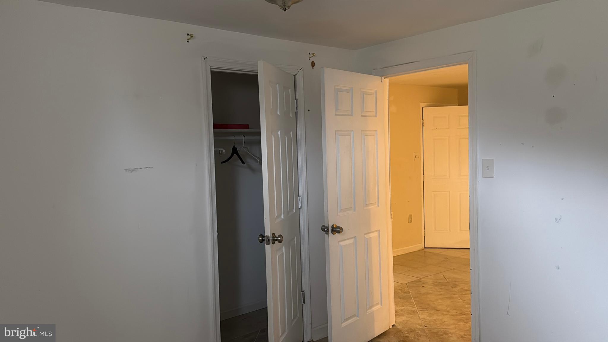 GLENN DALE ESTATES - Residential