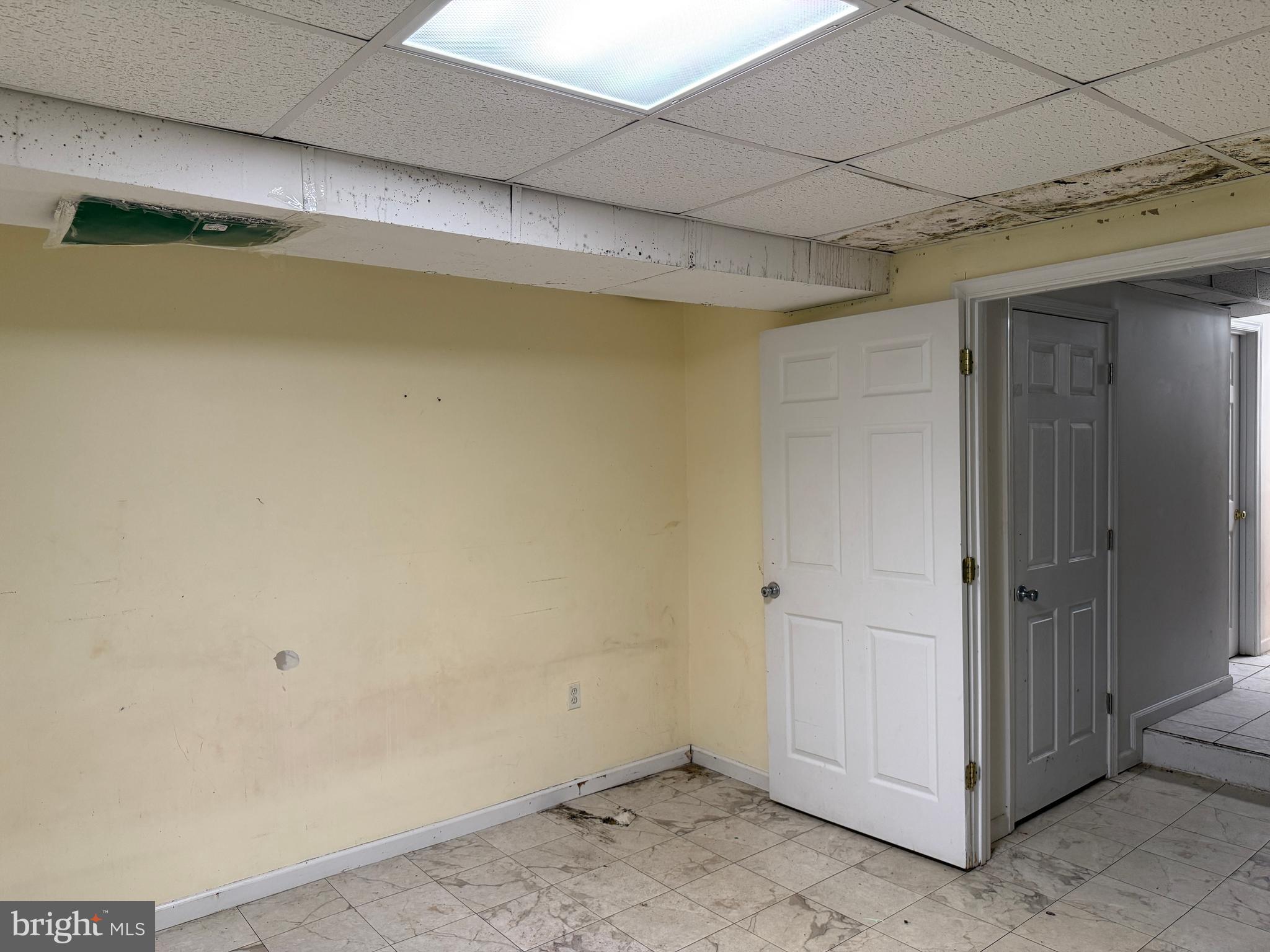 GLENN DALE ESTATES - Residential