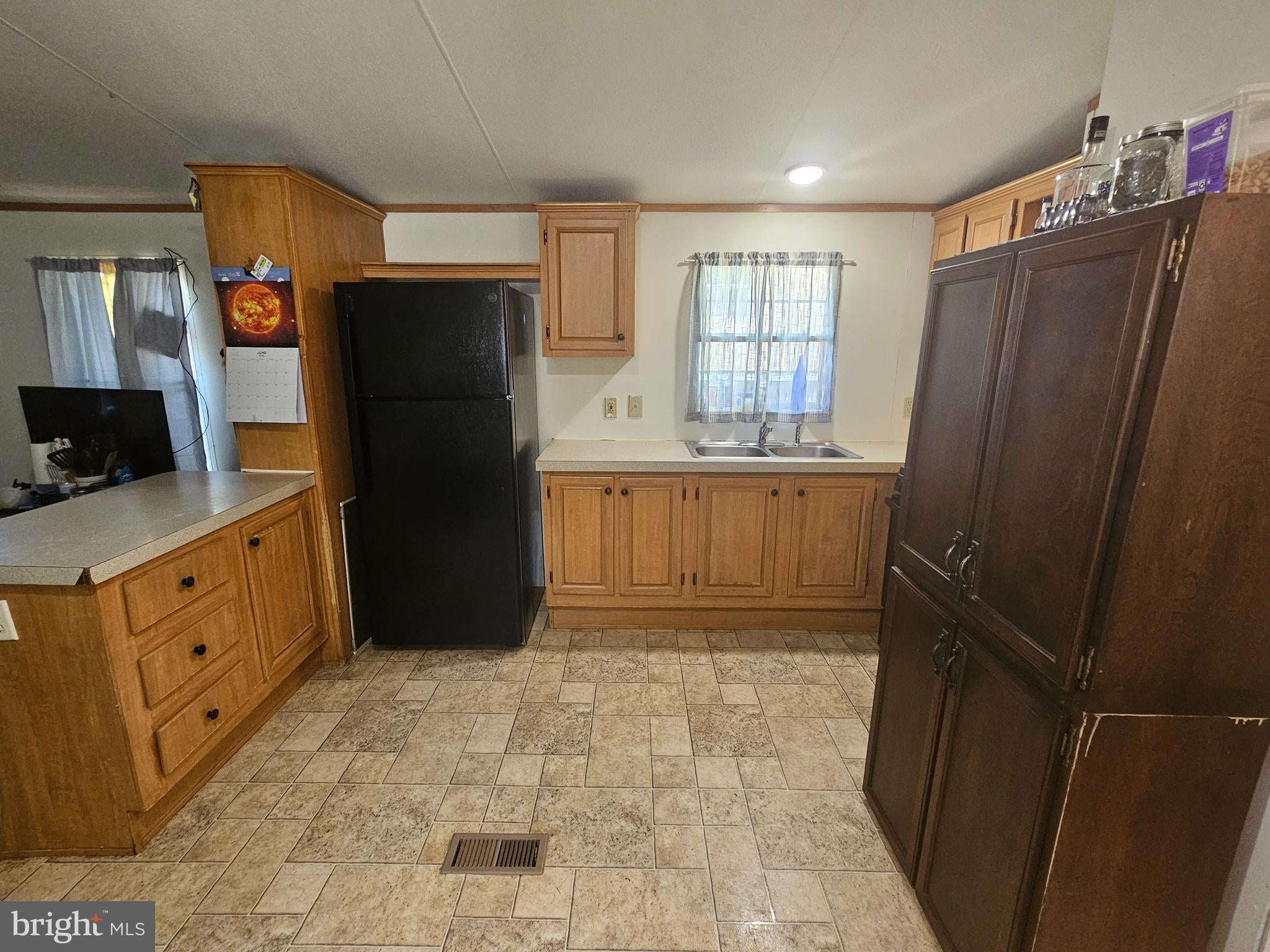 159 B LANE